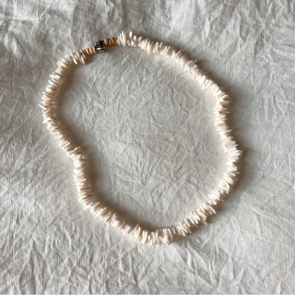 Hawaiian White Shell Chip Necklace